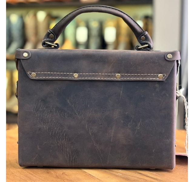 image_c401cfa6-bd7b-4b8a-b58b-8fa9610abe2f