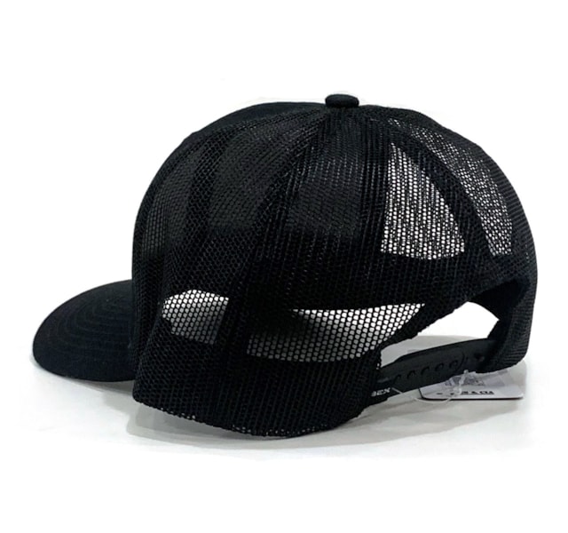 image_8a1c4a9f-9654-43a6-a555-f70720c18e3d