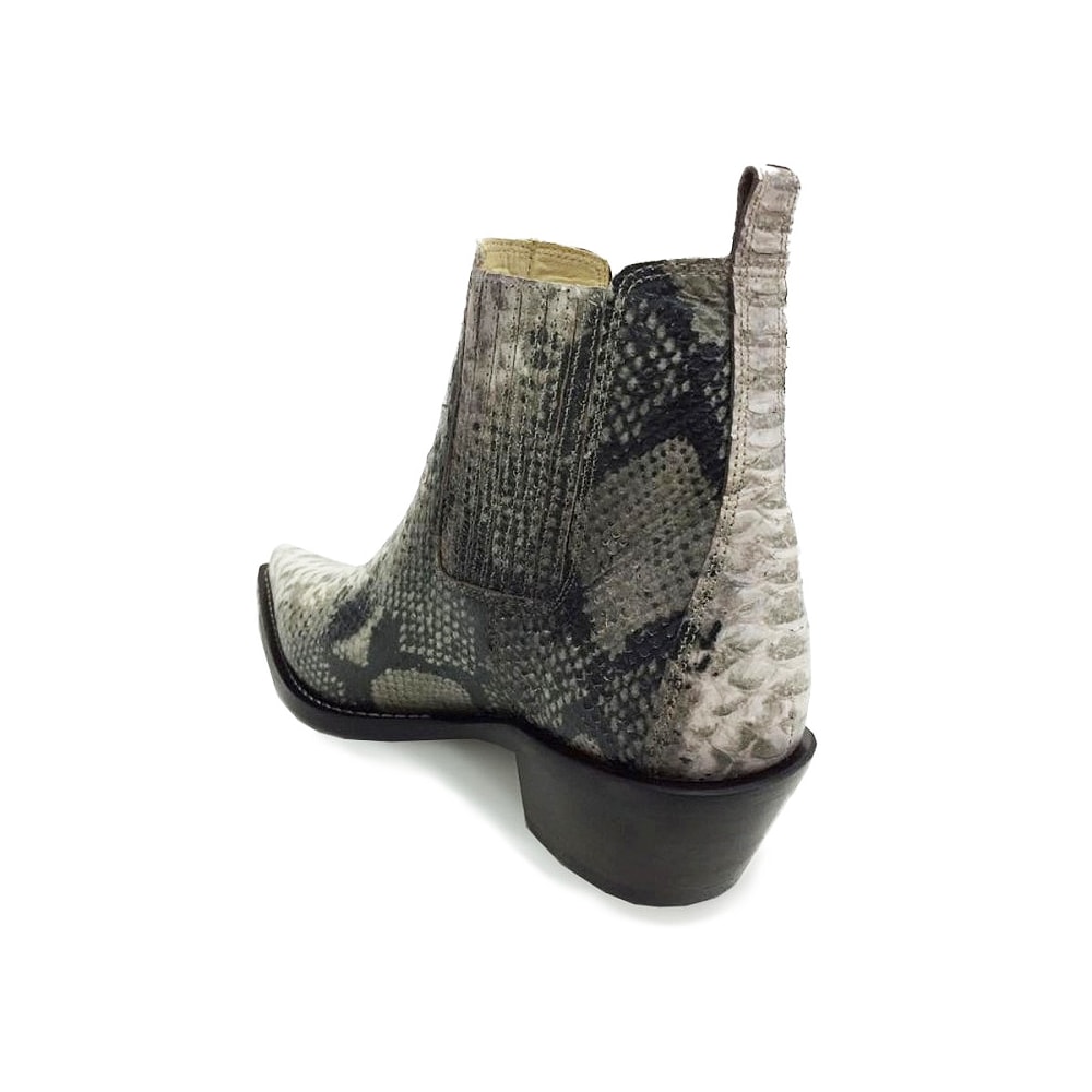 image_c57c1599-3421-412e-9c04-10c3b6d7c49b