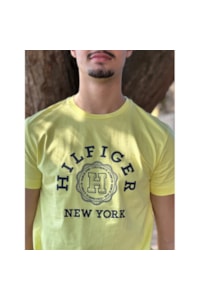 Camiseta Tommy Hilfiger Amarelo THMW0MW36418-THZIN